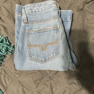 Kimes Jennifer light wash high rise brand new only used one time! 0/32